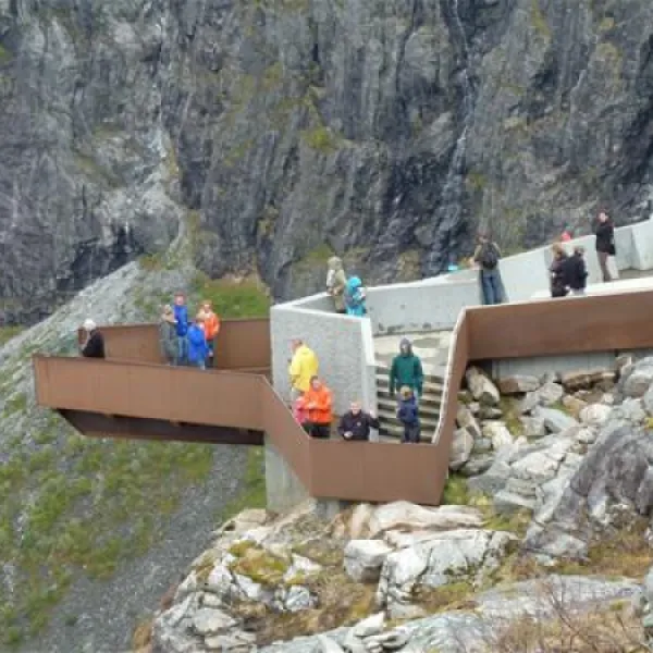 trollveggen-camping-ndalsnes-loprx