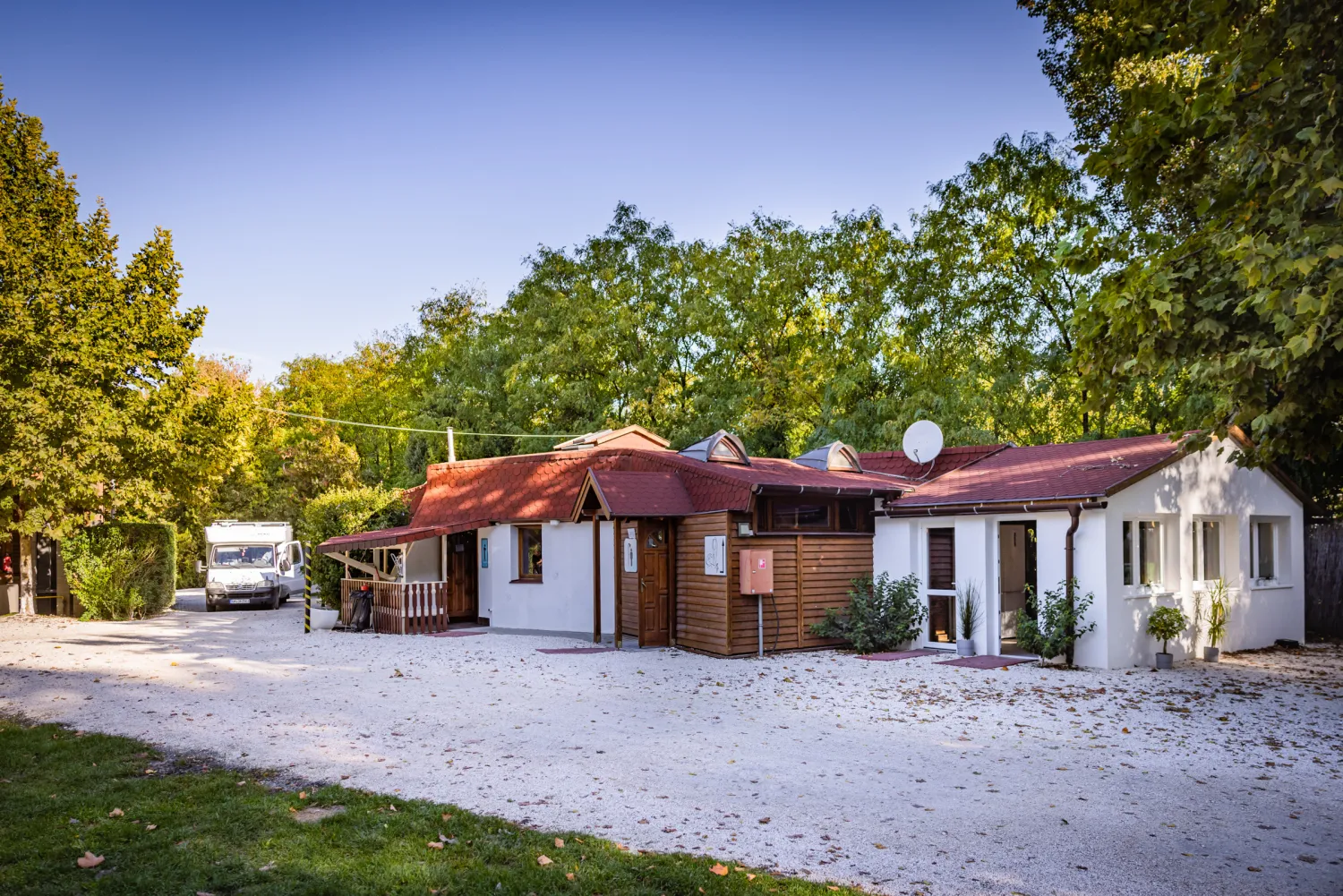 arena-camping-guesthouse-budapest-budapest-cnhic