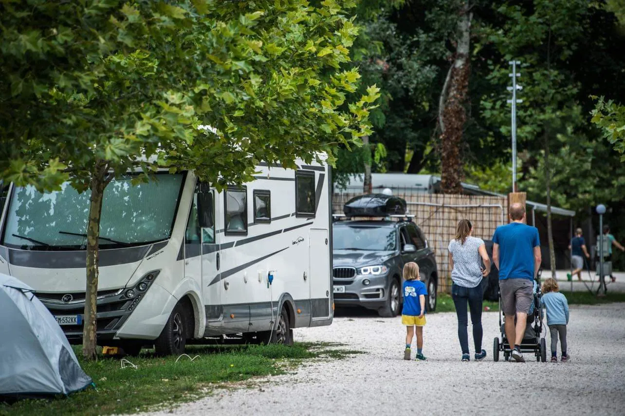 arena-camping-guesthouse-budapest-budapest-vc12v