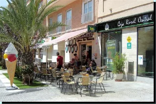 campingla-escuera-la-marina-aokj0
