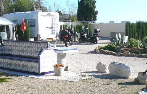 campingla-escuera-la-marina-ucjbb