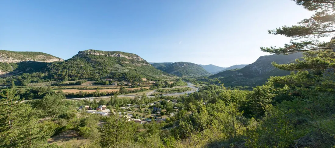 camping-les-ramires-drme-eu1cv