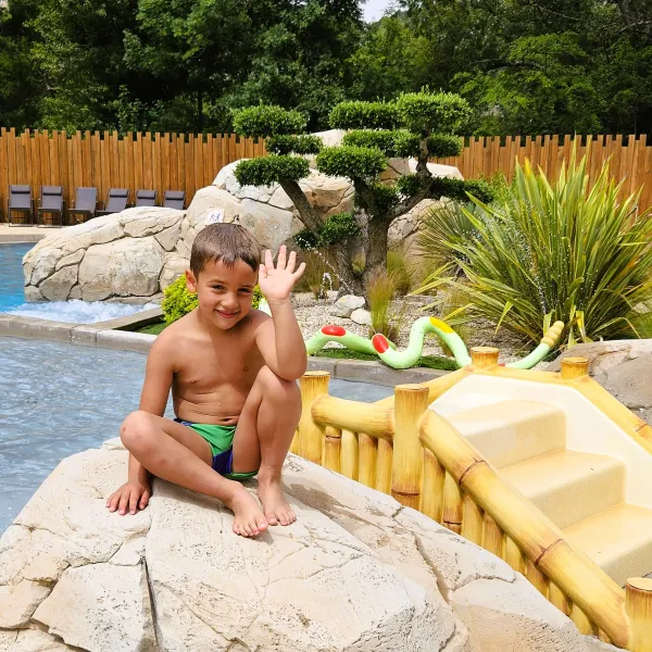camping-les-ramires-drme-kaege