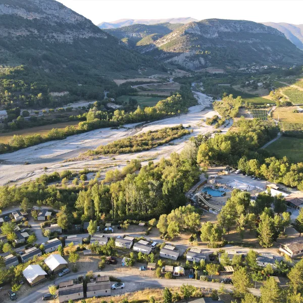 camping-les-ramires-drme-vcxgp