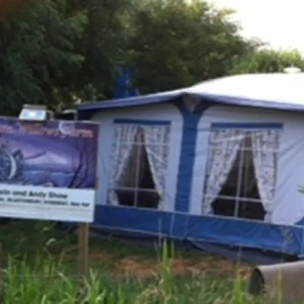 camping-isle-of-avalon-glastonbury-ouqlt