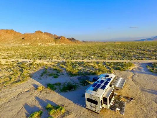 heart-of-the-mojave-west-amboy-15x71