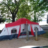 Mountain Cove  Marina and Campground