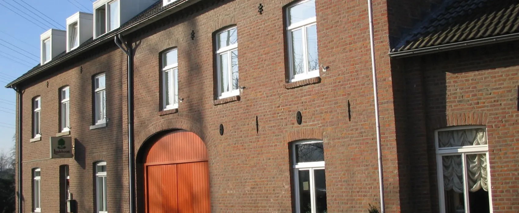 In den Hof