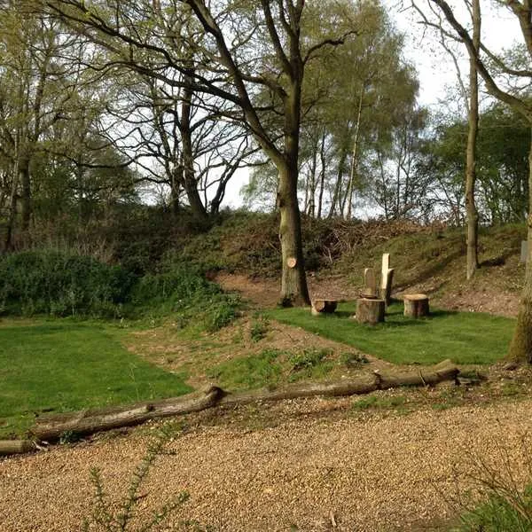 dreamy-hollow-woodland-campsite-and-ww1-trenches-kings-lynn-q26hs