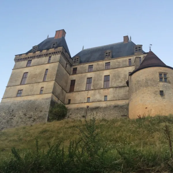 yelloh-village-chateau-de-fonrives-villereal-lot-et-garonne-0tihc