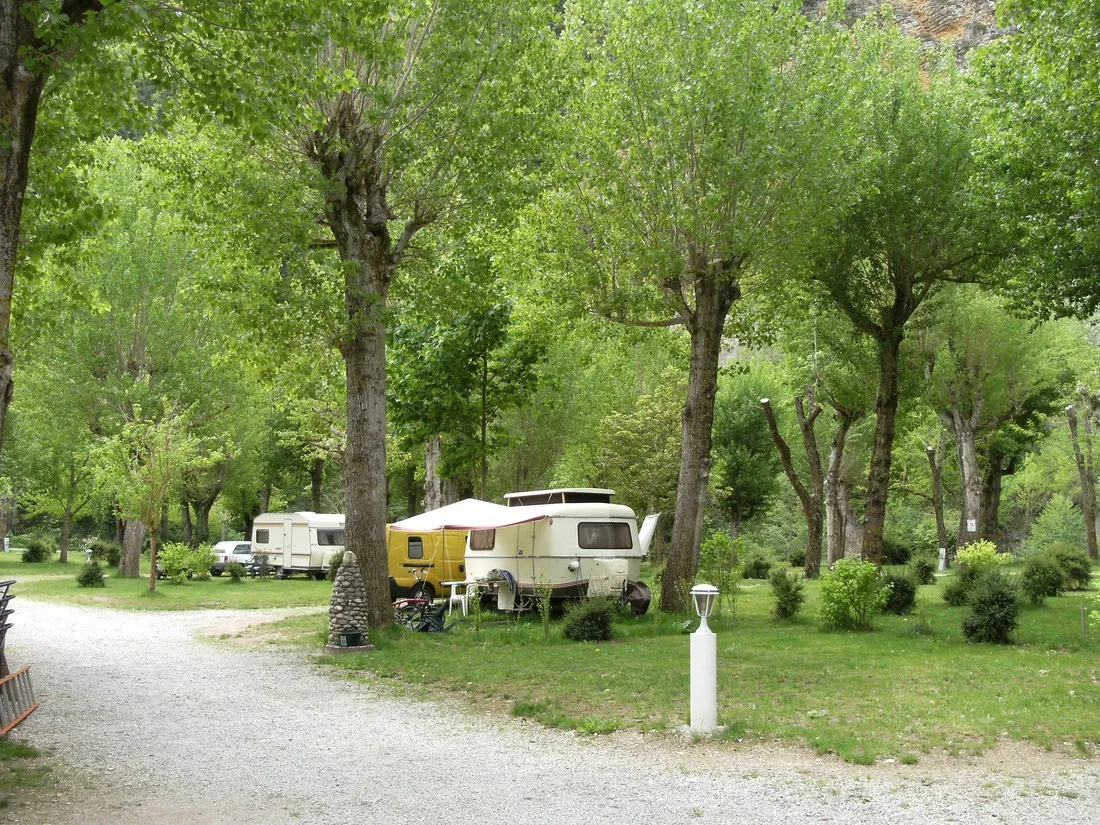 les-peupliers-le-rozier-lozere-88n1v