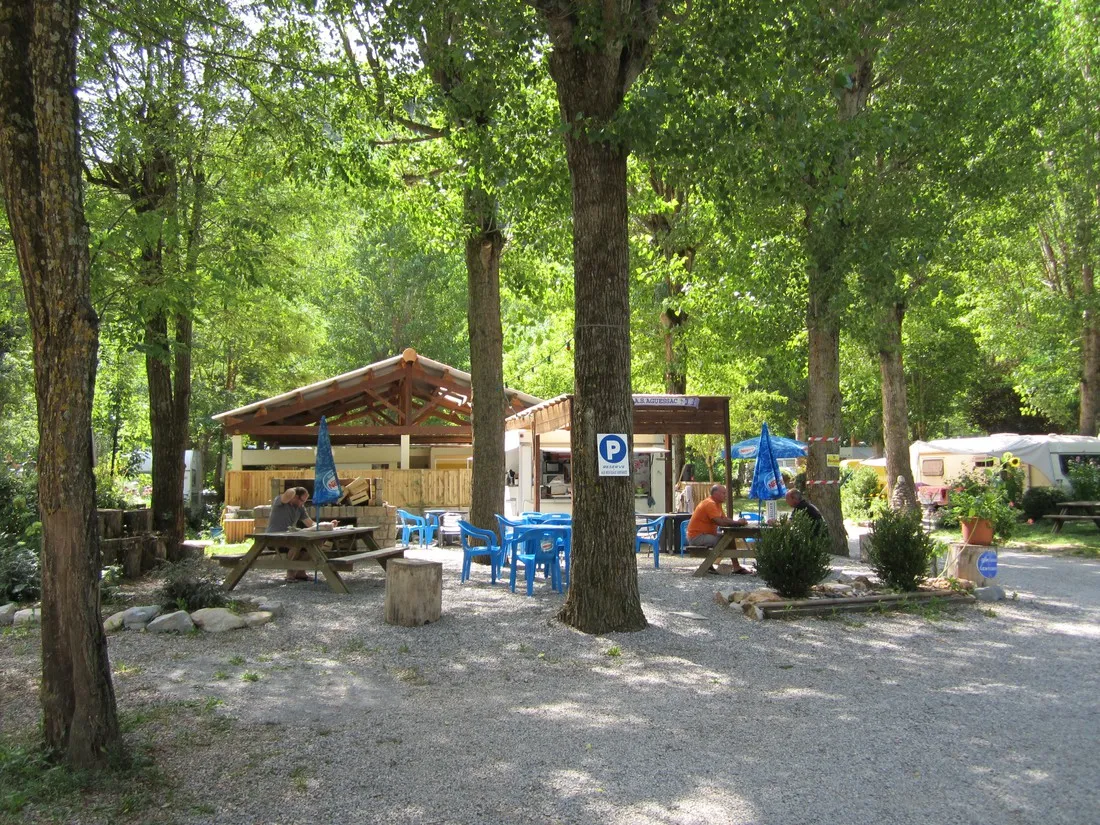 les-peupliers-le-rozier-lozere-ujnwu