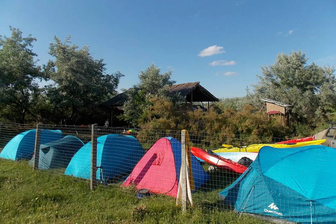 slow-motion-danube-delta-sulina-city-pvw5h