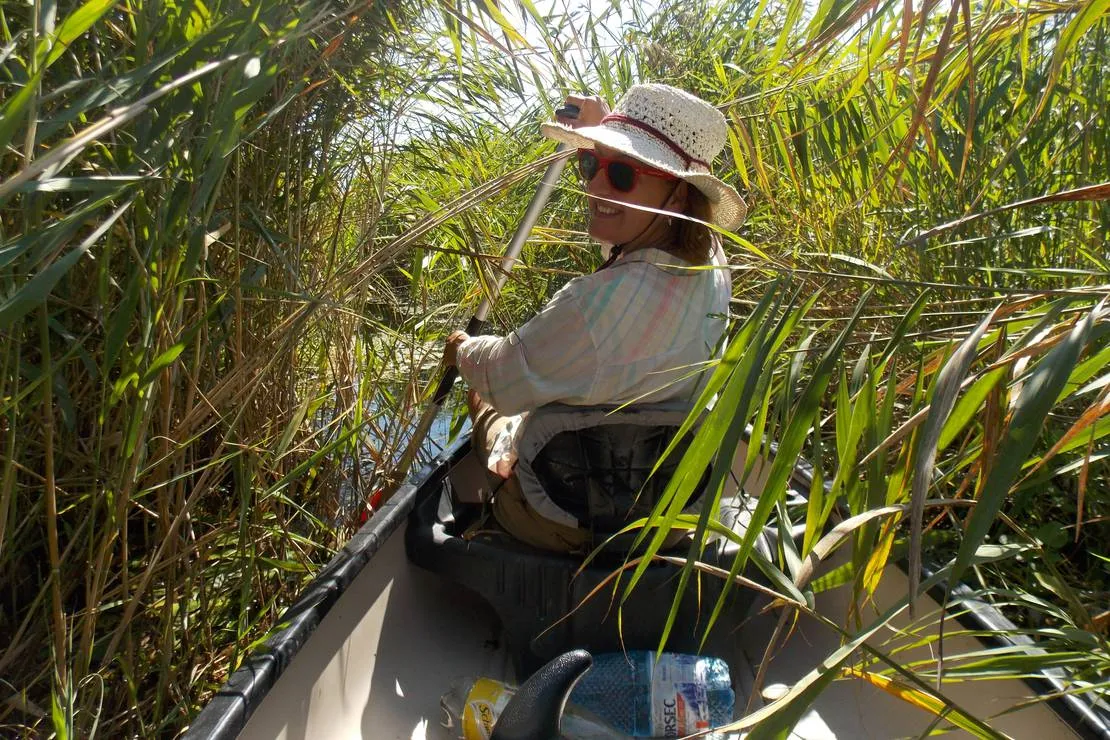 slow-motion-danube-delta-sulina-city-wa8wq