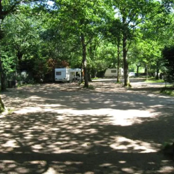 parque-de-campismo-da-cerdeira-terras-de-bouro-yvaiq