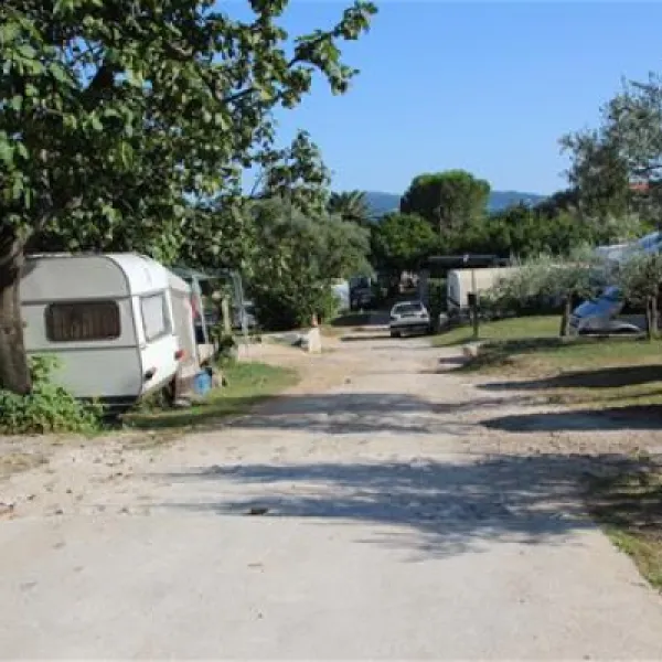 camping-zlokovic-bijela-elyav