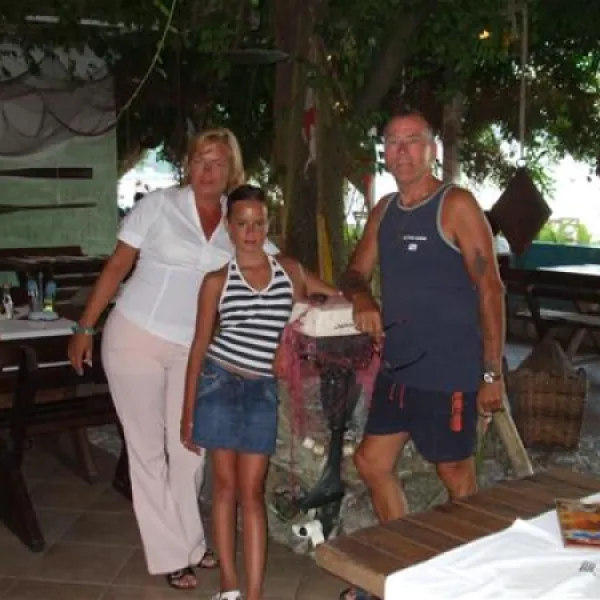 camping-zlokovic-bijela-xzkl9