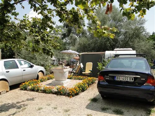 camping-zlokovic-bijela-yxofu