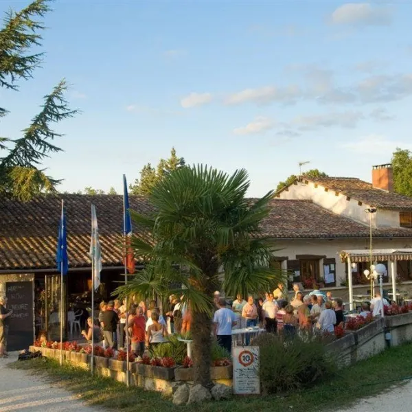camping-nuturisme-deveze-gaudonville-izjib