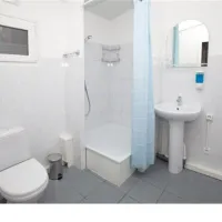 camping-sokolniki-moskau-ykyzw