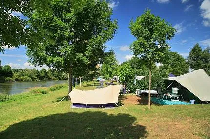 camping-la-plage-blanche-jura-wchlu