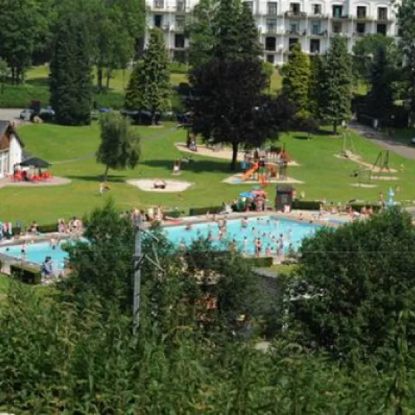 camping-les-neufs-pres-grand-halleux-vehty