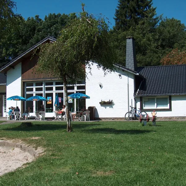 camping-les-neufs-pres-grand-halleux-vfnth