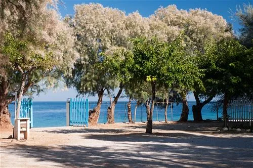 akrata-beach-camping-porovitsaakrata-u6ezl