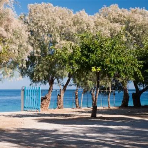 akrata-beach-camping-porovitsaakrata-u6ezl