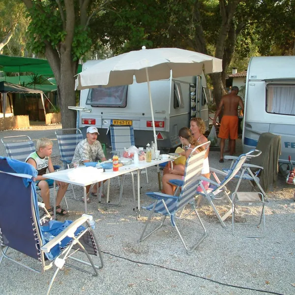 akrata-beach-camping-porovitsaakrata-ugkdf