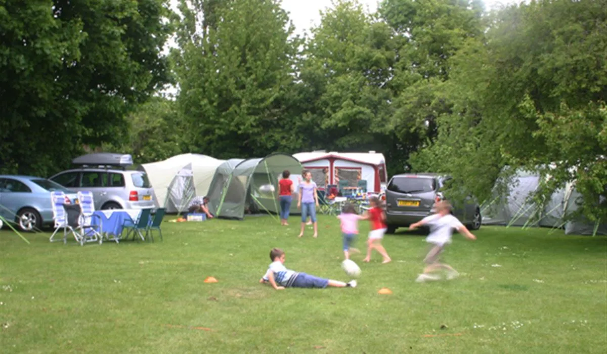 hawthorn-farm-caravan-camping-park-dover-vpq9n