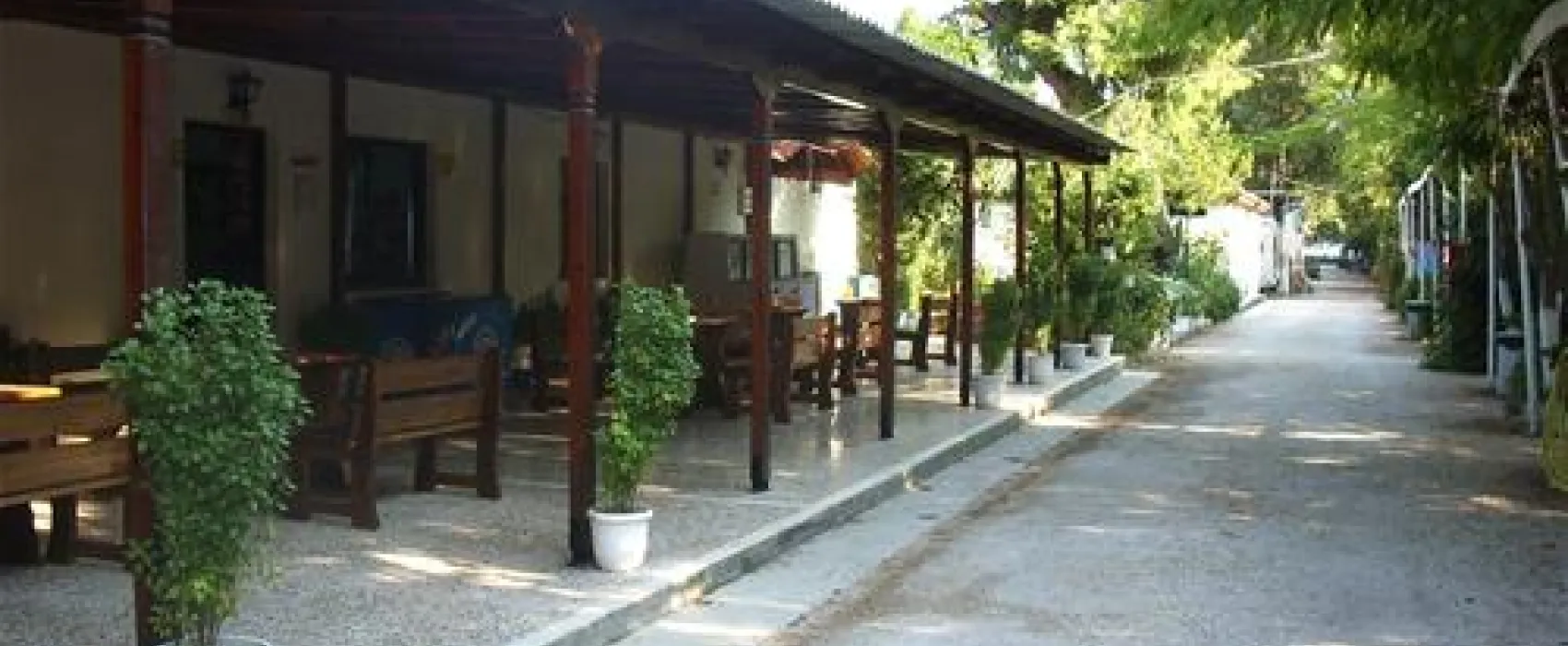 Campsite Assini Beach
