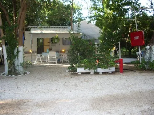 campsite-assini-beach-assini-plakadrepanon-przc5