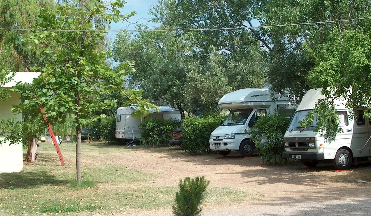campsite-venezuela-agios-serafim-mgnhm