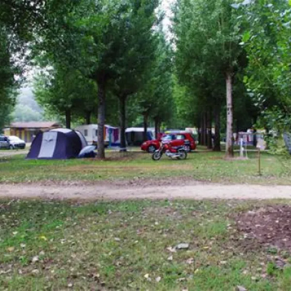 camping-les-borgnes-saint-sozy-pulf1