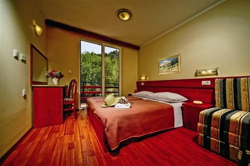 holiday-resort-and-autocamp-medveja-medveja-lmxx4
