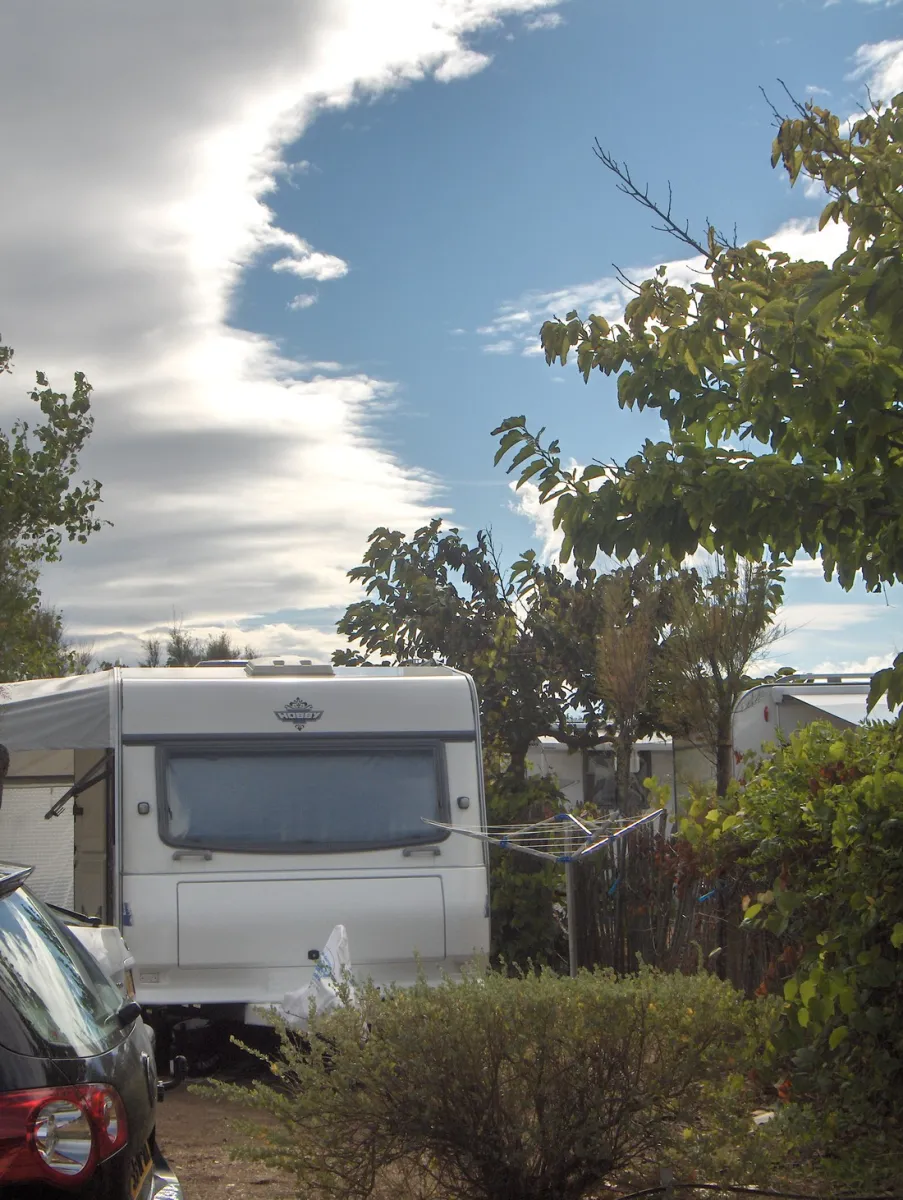 camping-beauregard-a-sud-marseillan-hboxr