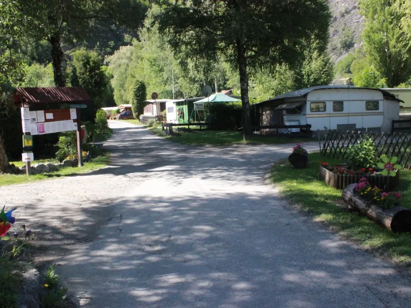 camping-simplonblick-raron-amehb