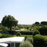 Camping Les Vergers De Squividan