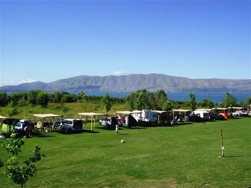 camping-lake-shkodra-resort-albania-omaregrile-vrake-7rvwg