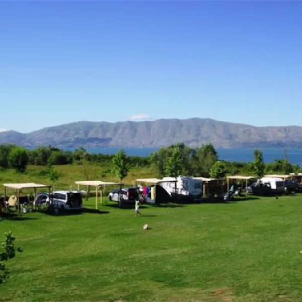 camping-lake-shkodra-resort-albania-omaregrile-vrake-7rvwg