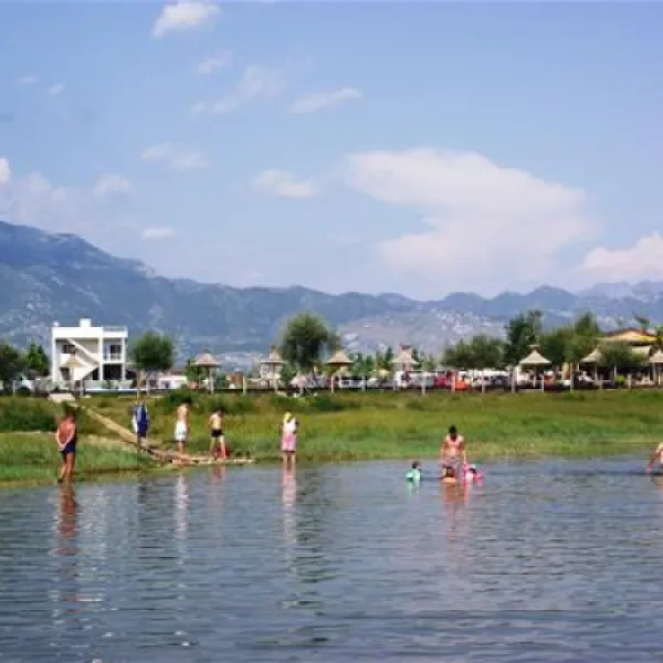 camping-lake-shkodra-resort-albania-omaregrile-vrake-b1vit