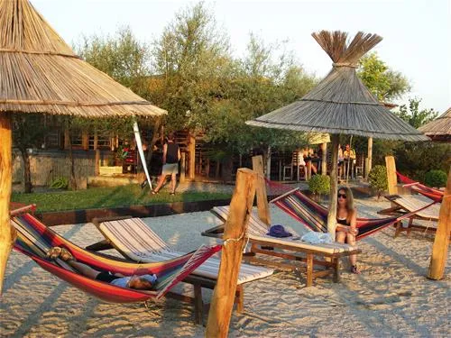 camping-lake-shkodra-resort-albania-omaregrile-vrake-ckhms