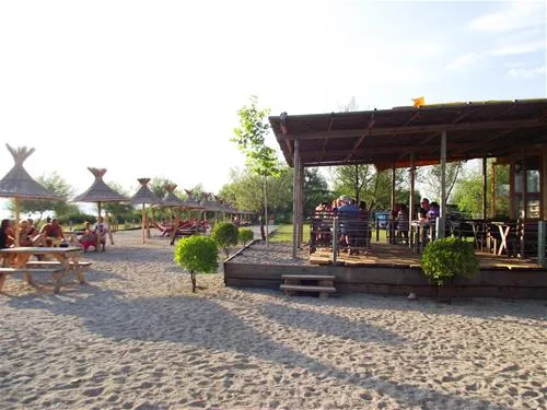 camping-lake-shkodra-resort-albania-omaregrile-vrake-hu38q