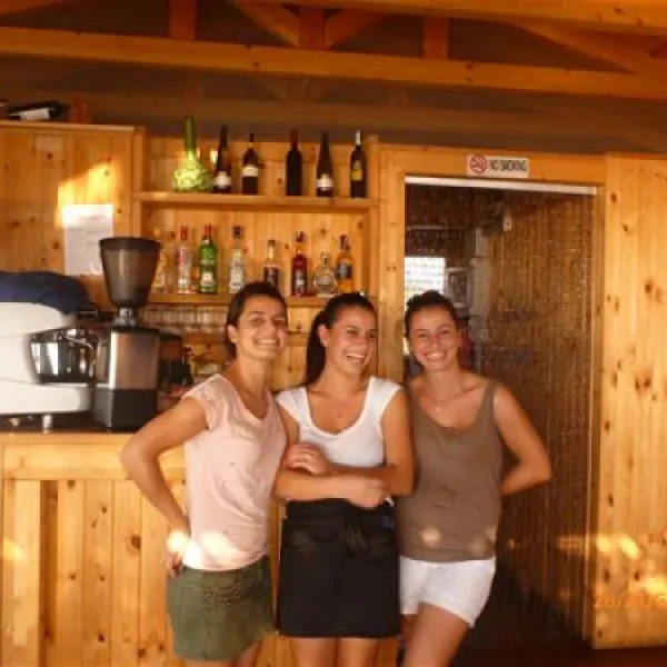 camping-lake-shkodra-resort-albania-omaregrile-vrake-kw6jh