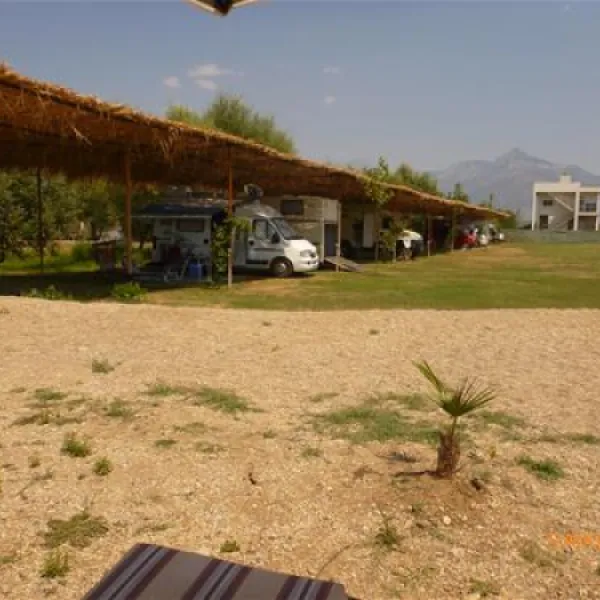 camping-lake-shkodra-resort-albania-omaregrile-vrake-maiau