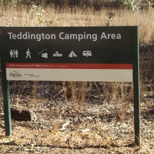 teddington-resevoir-campground-stuart-mill-0jwfy
