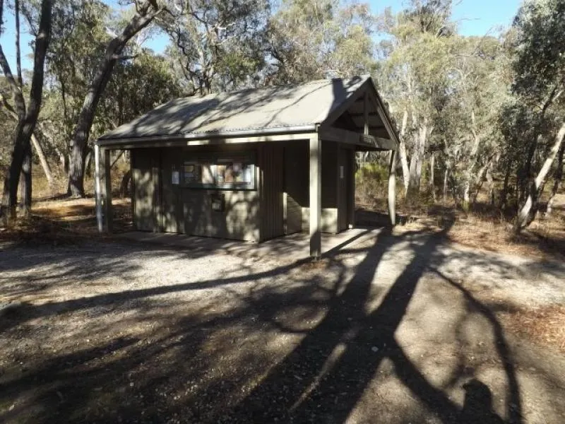teddington-resevoir-campground-stuart-mill-lvlfk