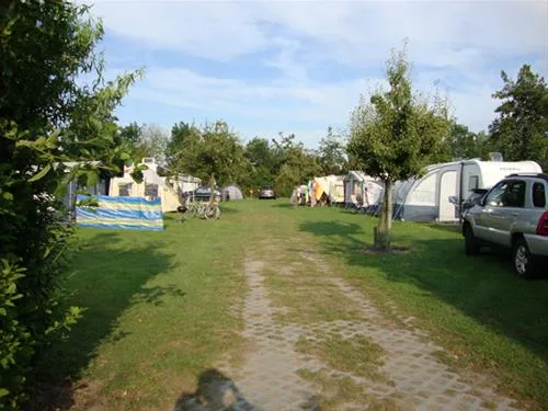 camping-oranjezon-vrouwenpolder-wtxnw