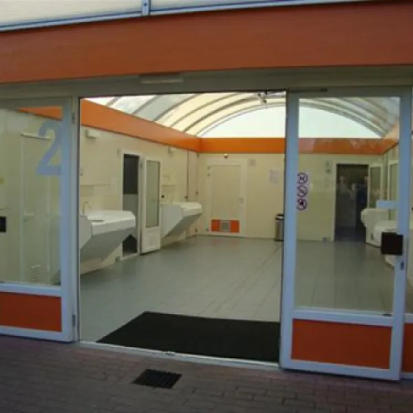 camping-oranjezon-vrouwenpolder-xqnie